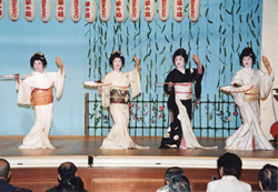 �؂̕�(�ʐ^�񋟁F�M�C�|�W�u���A���g��)